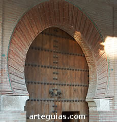 Puerta mud&eacute;jar de la Concatedral de Guadalajara