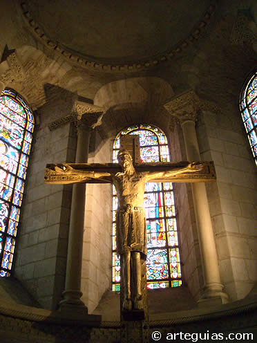 Cristo rom&aacute;nico de cuatro clavos