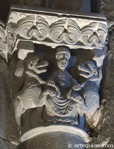 Capitel del "Se&ntilde;or de los animales"