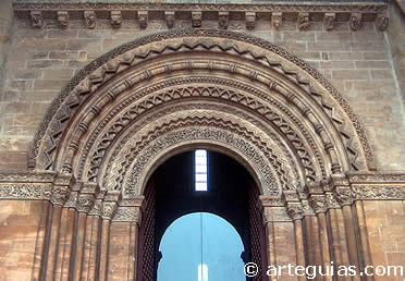 Portada dels Fillols. Catedral vieja de LLeida