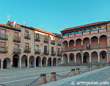 Plaza junto a la catedral