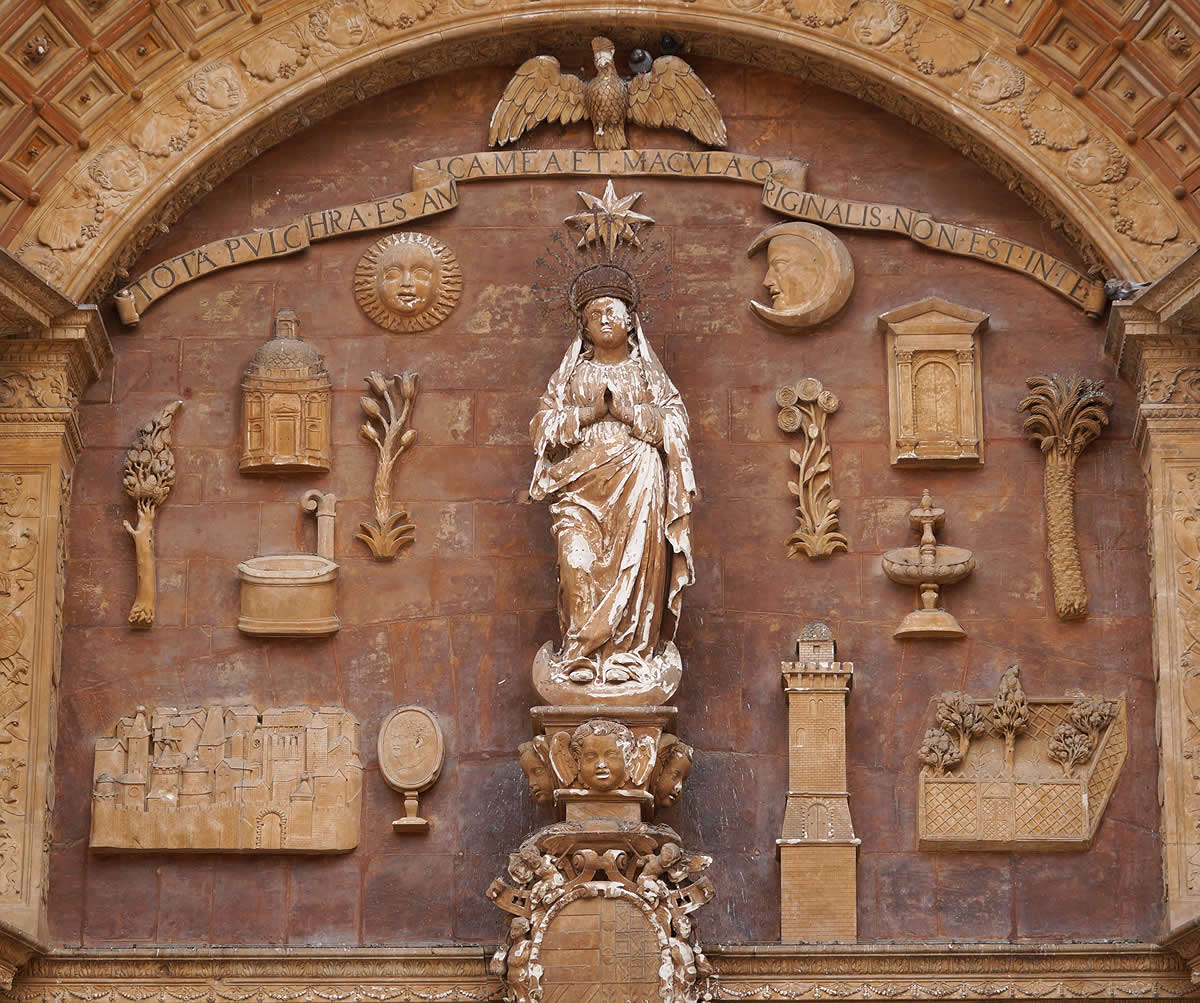 Tímpano del Portal Mayor del templo catedralicio