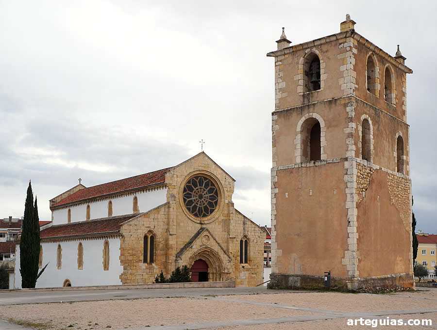 Iglesia y campanario de Santa Mar&iacute;a do Olival, Tomar