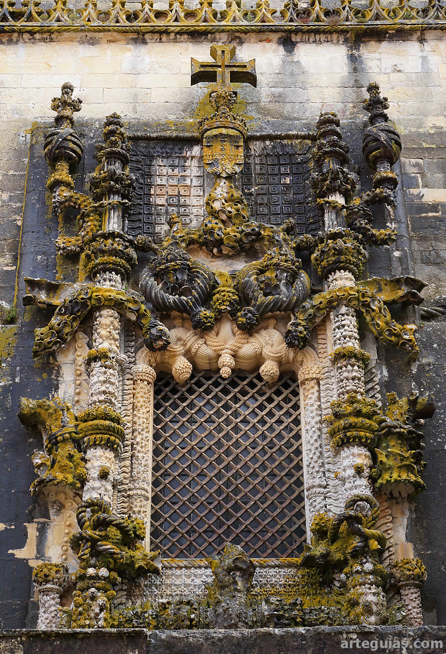 La c&eacute;lebre ventana manuelina de la iglesia del Convento de Tomar