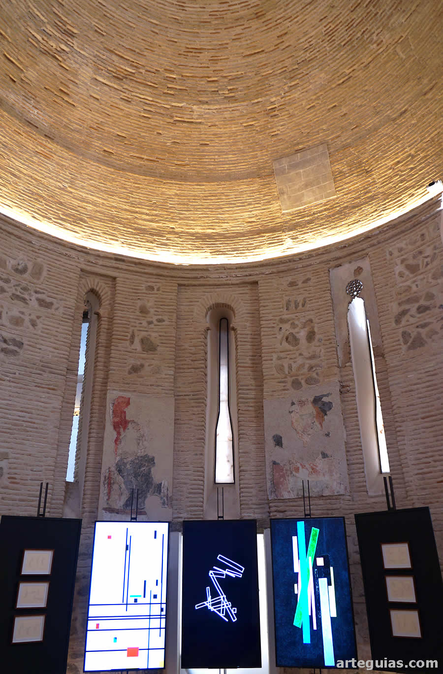 Interior de la Capilla de Santa Fe del siglo XIII. Convento de Santa Fe de Toledo