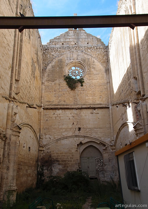 Imafronte de la iglesia vista desde el interior. Convento de San Ant&oacute;n de Castrojeriz