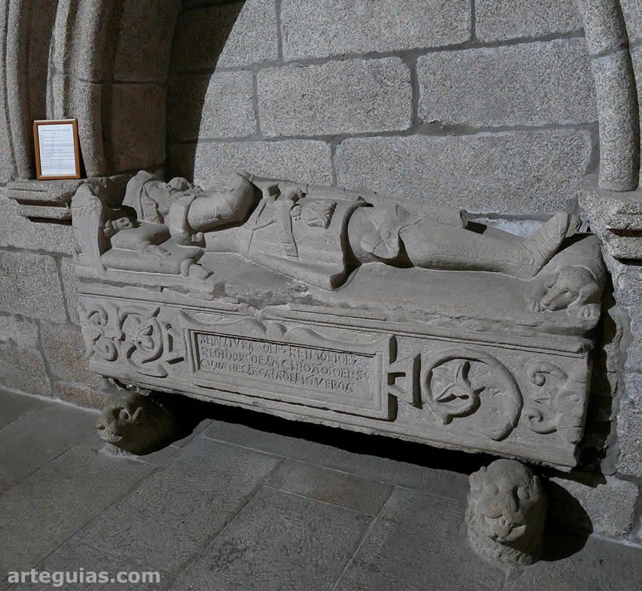 Monumento funerario