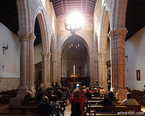 En el precioso interior de San Felipe