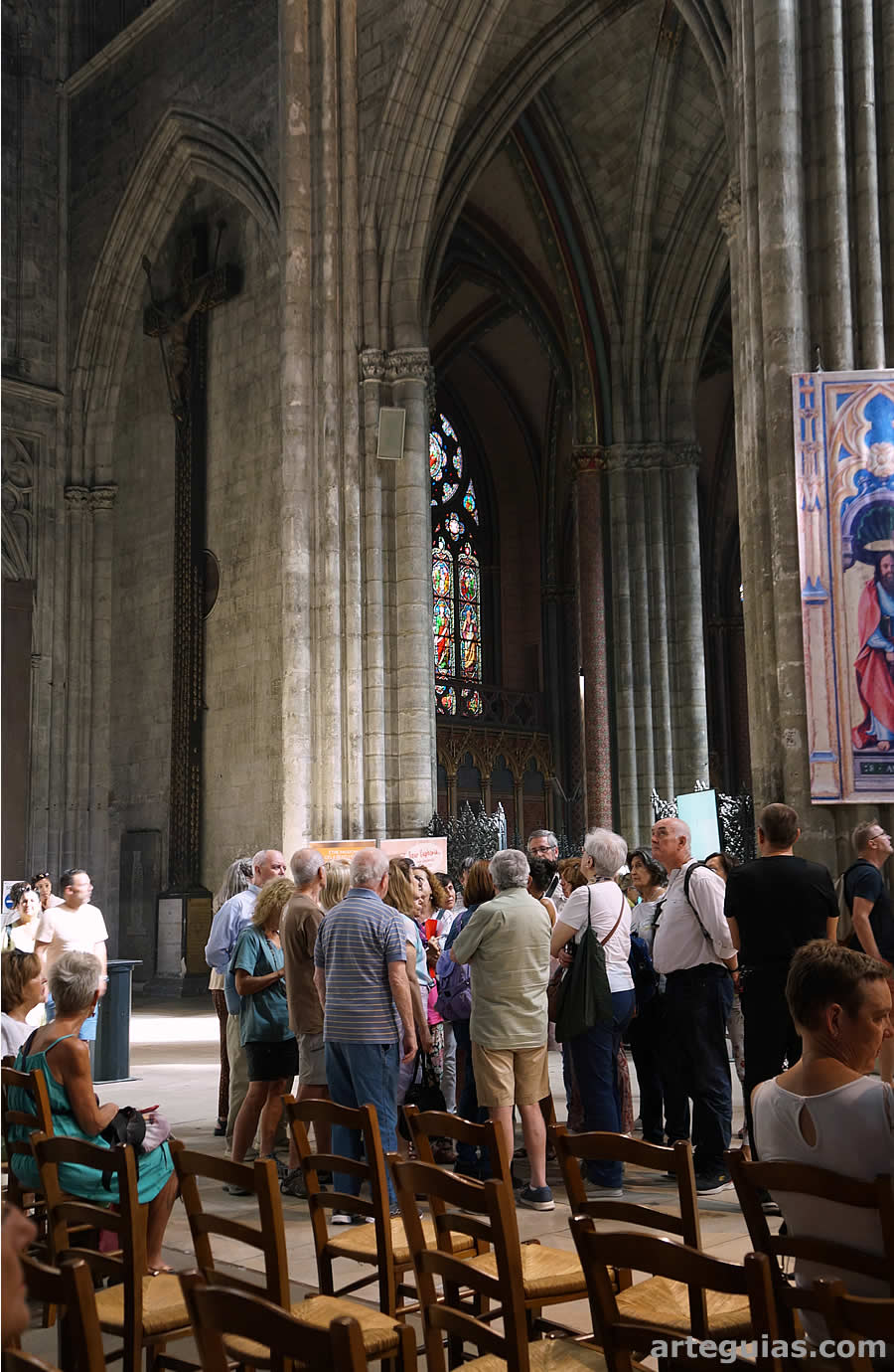 En el interior de la catedral de Burdeos