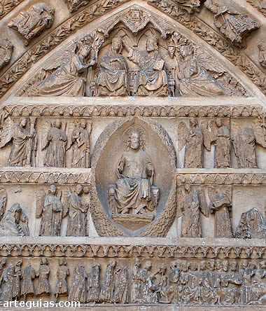 T&iacute;mpano g&oacute;tico de la catedral