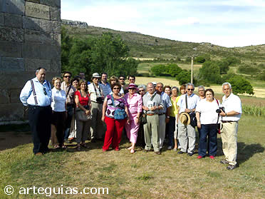 Junto a los antiqu&iacute;simos muros de Quintanilla de las Vi&ntilde;as
