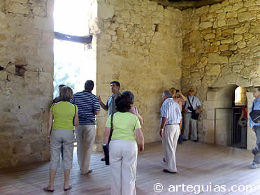 Desde el campanario del monasterio de Arlanza hay magn&iacute;ficas vistas. Entre ellas la de la Ermita prerrom&aacute;nica de San Pelayo