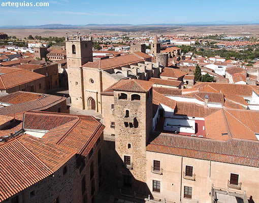 Vista de C&aacute;ceres desde las torres de la iglesia de  San Francisco Javier
