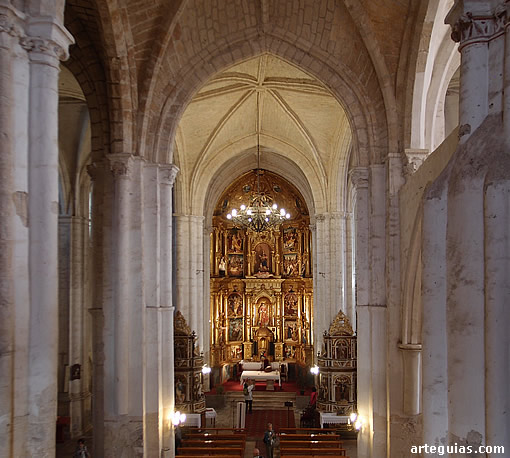 Primera iglesia visitada del viaje: San Esteban de Los Balbases