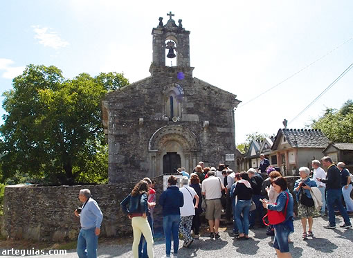 Visita a la pequeña y coqueta iglesia románica de Berselos