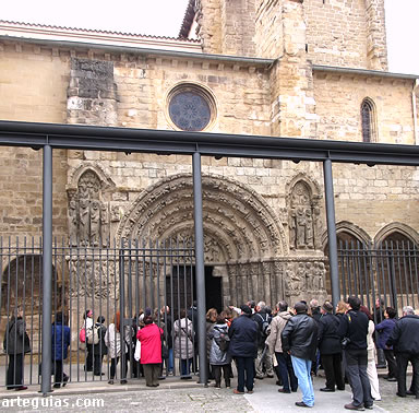 En la Portada septentrional de San Miguel de Estella