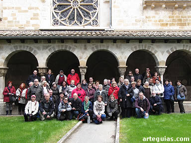Foto de familia en el claustro