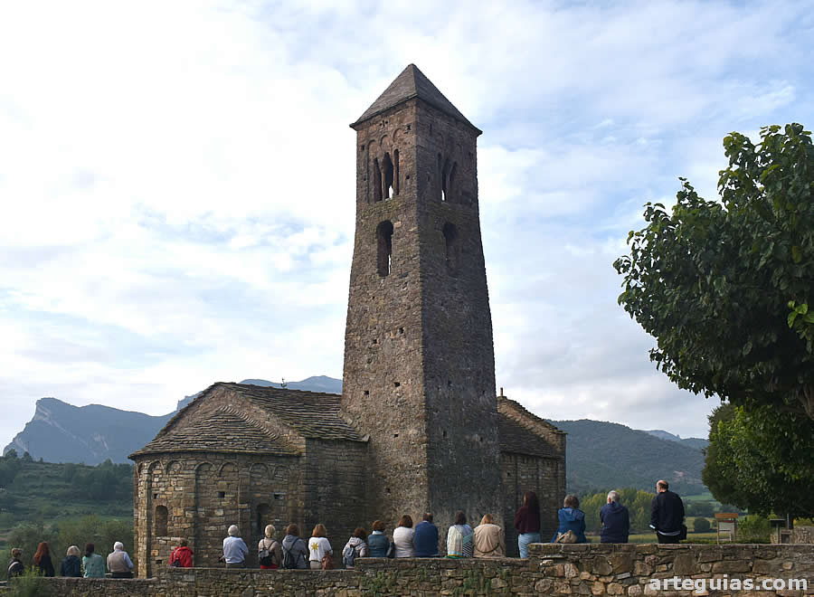 EL viernes por la mañana acudimos a la iglesia lombarda de Sant Climent de Coll de Nargó