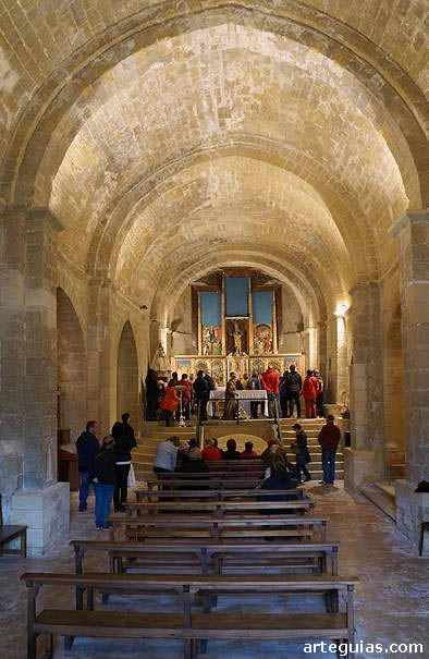 En el interior de Santiago de Luna