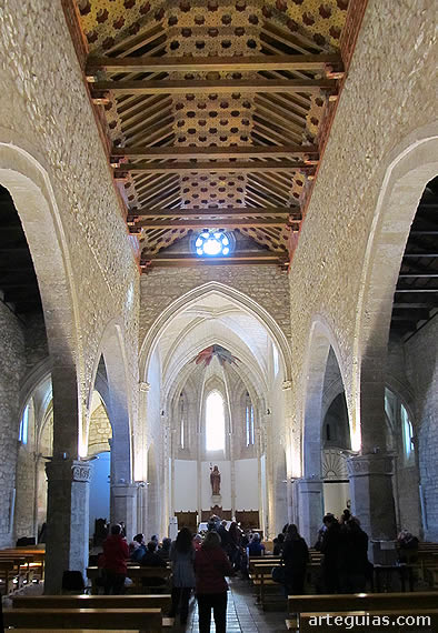 Espectacular interior de la iglesia de Santiago de Ciudad Real