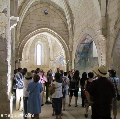 Tras la comida, nos fuimos al Monasterio cisterciense de Valbuena de Duero. Aqu&iacute; fue la visita a la Capilla de San Pedro con sus c&eacute;lebres pinturas