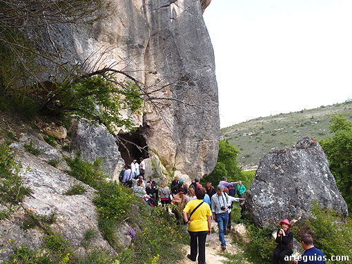 Visita a las cuevas de Las Gobas de Laño