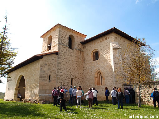 Llegada a primera hora de la tarde a la iglesia de Saraso