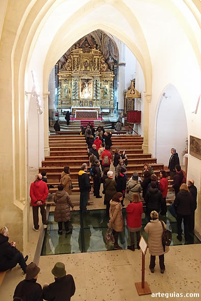 En el interior de la Ermita del Santo Cristo