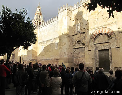 Llegada a la Mezquita Catedral de Córdoba