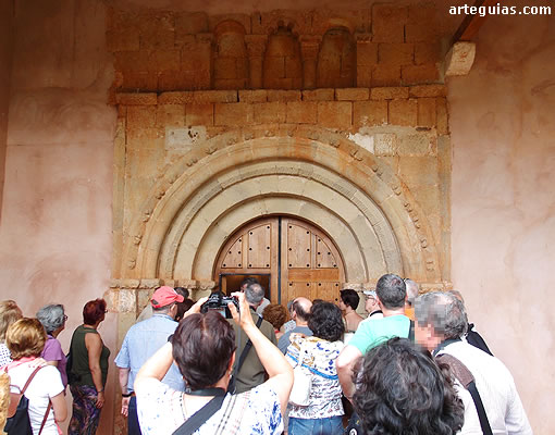 En la iglesia soriana de Nafría la Llana