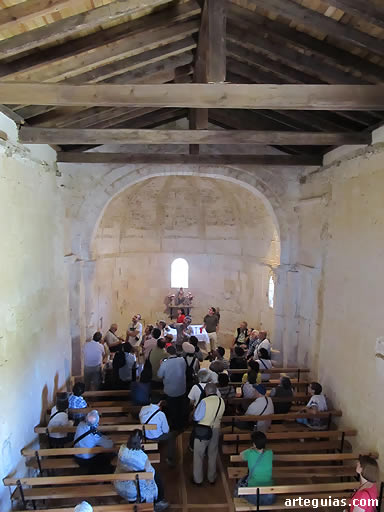 Interior de la Ermita de Santibáñez de Esgueva
