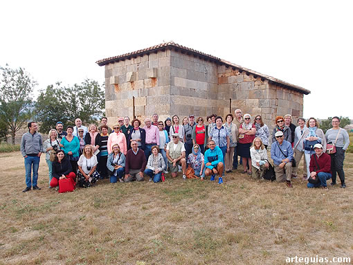 Foto de grupo en Quintanilla de las Vi&ntilde;as