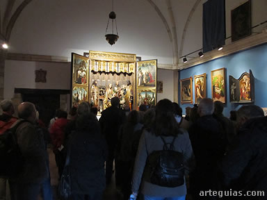 Una de las piezas de más valor del Museo de la Colegiata es el retablo de la Adoración de los Magos