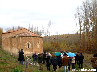 La primera parada fue para la Ermita de San Vicente, cerca de Fuentesoto