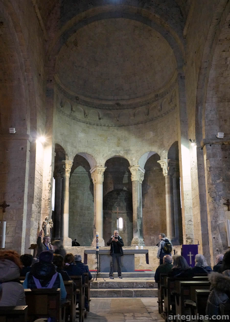 En Sant Pere de Besalú