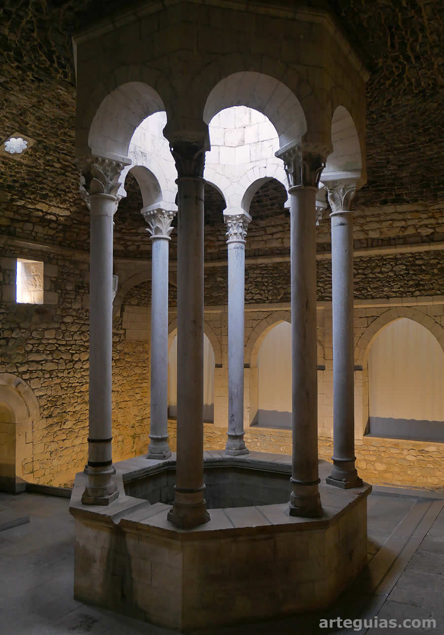 Sala principal de los "Baños Árabes de Girona"