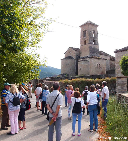 La primer visita del viernes: la iglesia de San Pedro de Lasieso