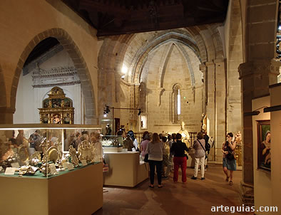 Visita a la iglesia de San Gil y a su Museo de Arte Sacro