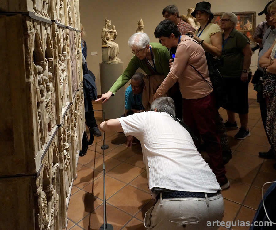 Analizando el retablo de alabastro proveniente de Sant Joan de les Abadesses