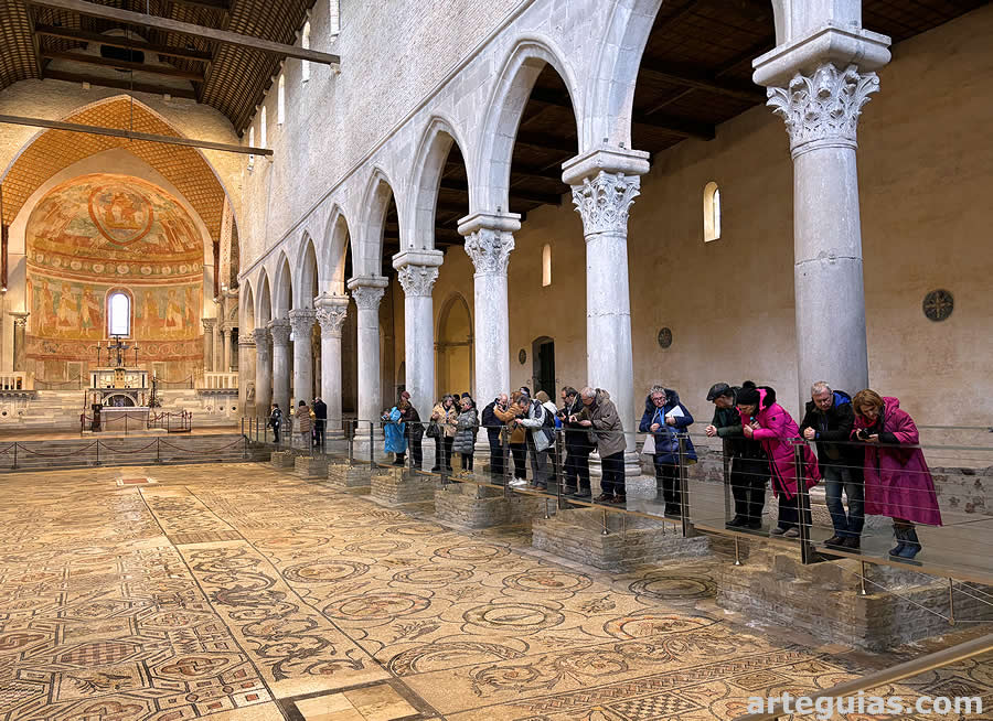 Maravilloso mosaico paleocristiano de Aquilea