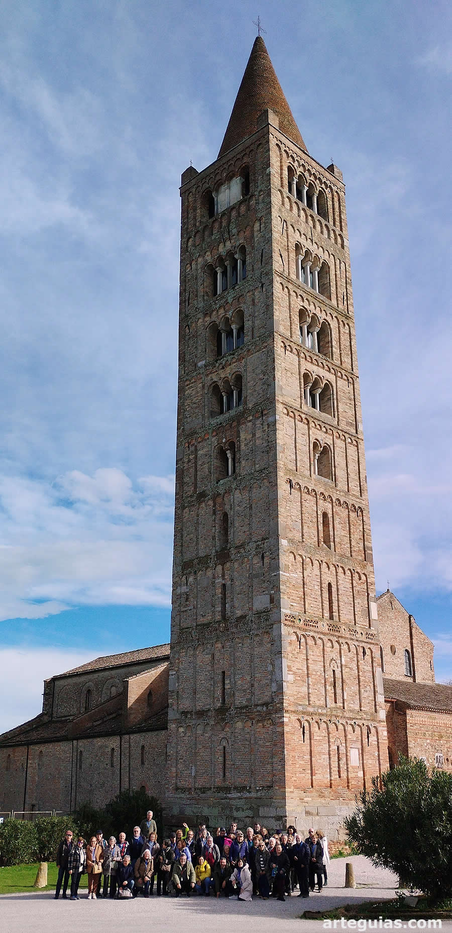 Campanario lombardo de la Abad&iacute;a de Pomposa