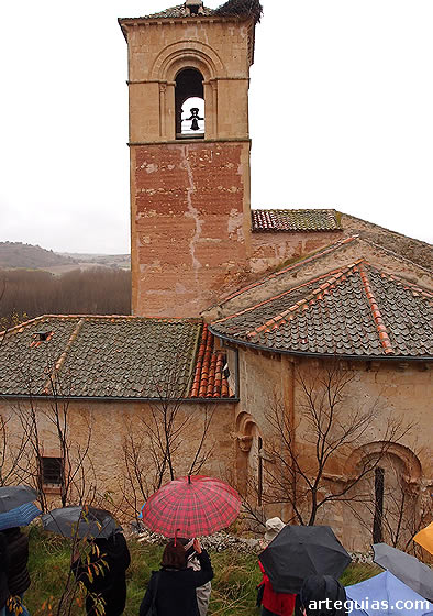 Cabecera y torre románicas de la iglesia de Caballar