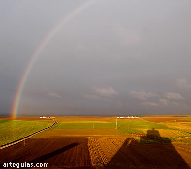 Desde la Torre del Homenaje pudimos presenciar un espectacular arco iris