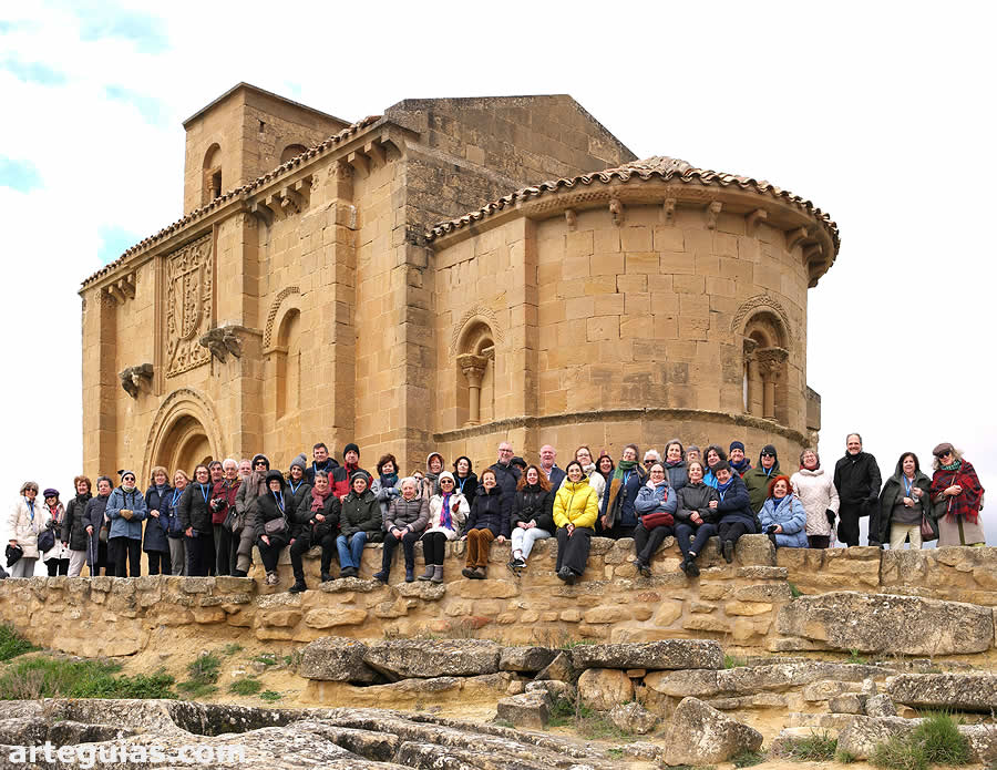 Foto de grupo en Santa María de la Piscina
