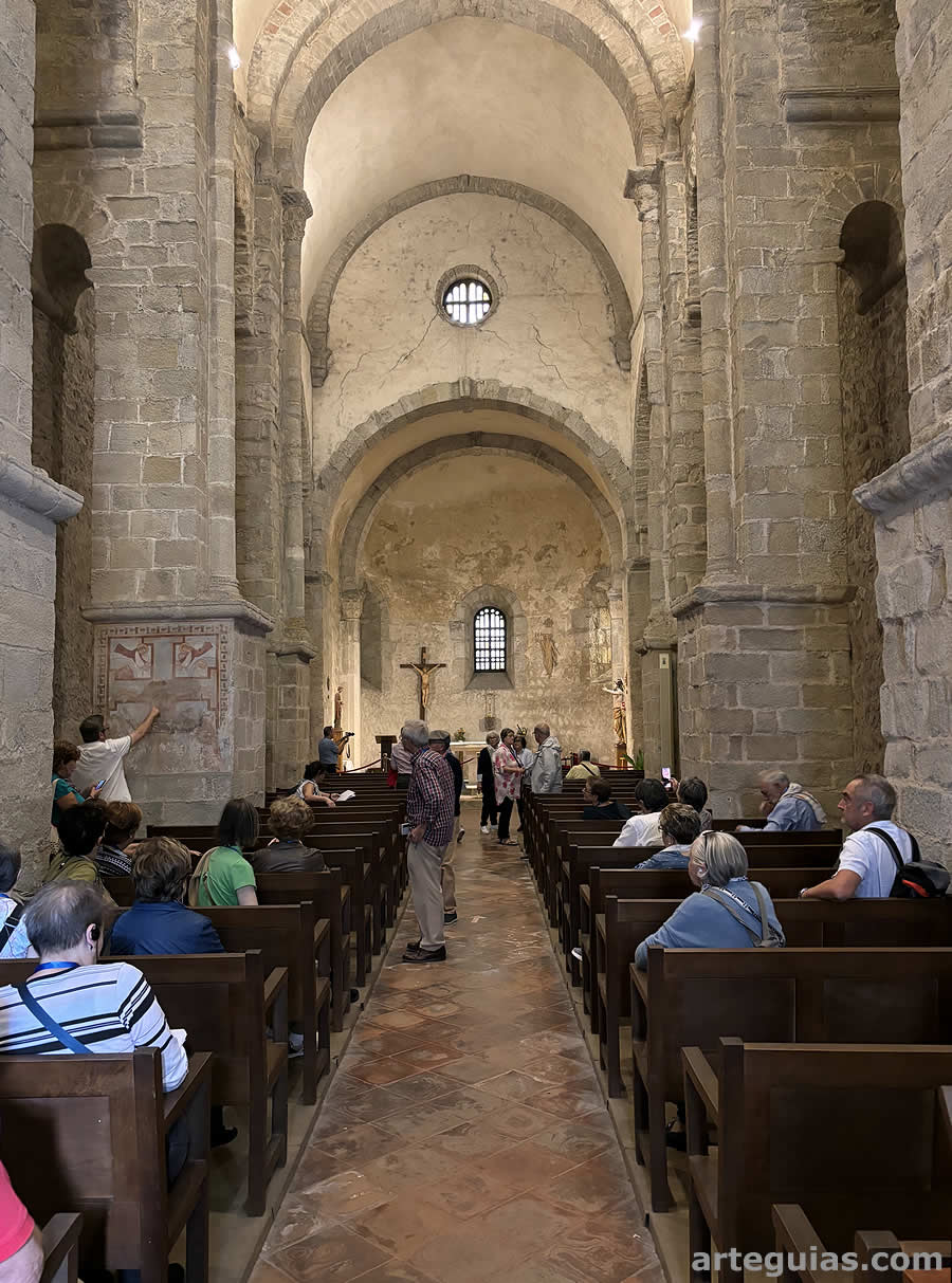 Interior de Saint Andr&eacute; de Sor&egrave;de