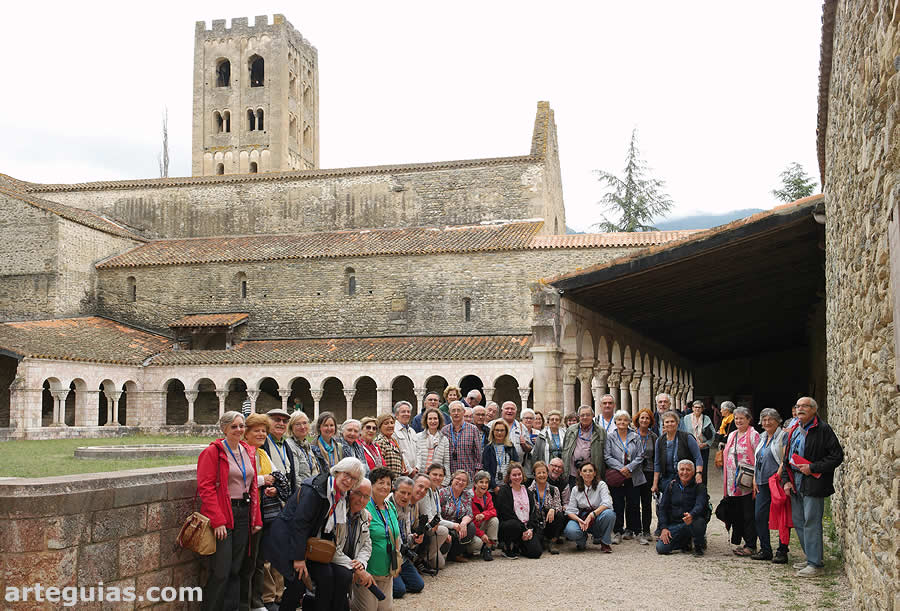 Fotograf&iacute;a de familia en Saint Michel de Cuxa