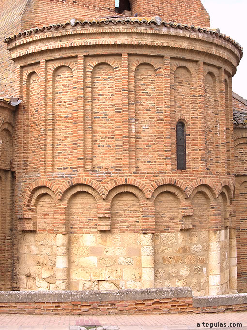 La primera visita fue para Sahag&uacute;n, cuna del mud&eacute;jar