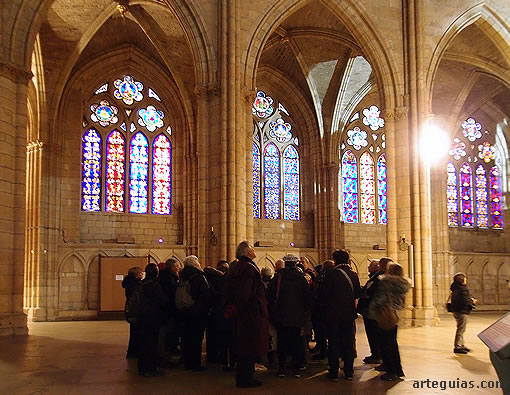 Ma&ntilde;ana del domingo: visita a la catedral leonesa