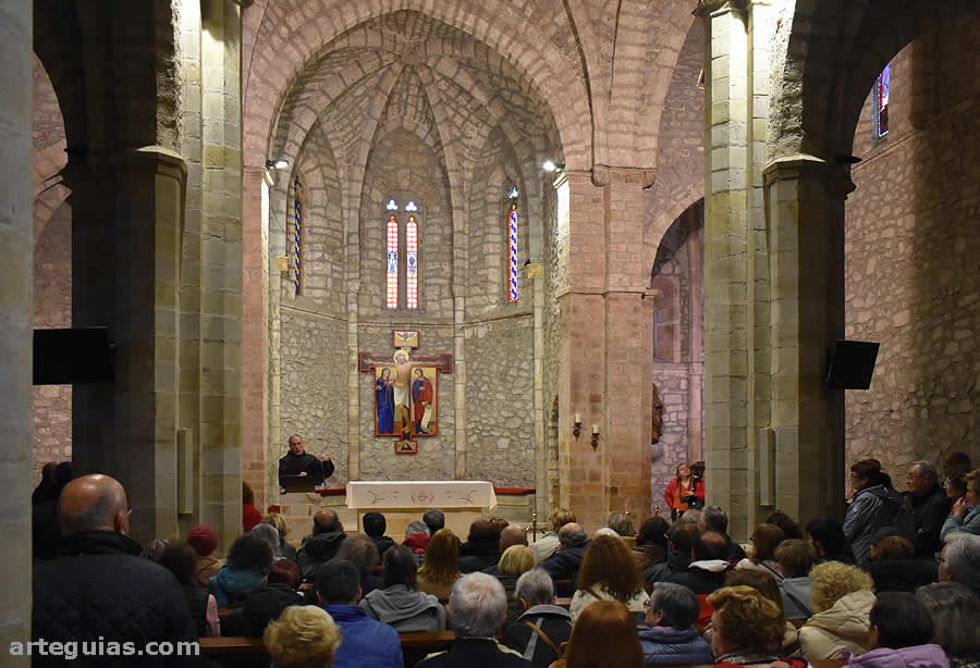 Momento de la visita a Santo Toribio de Liébana