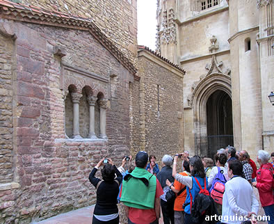 Cabecera de la iglesia de San Tirso